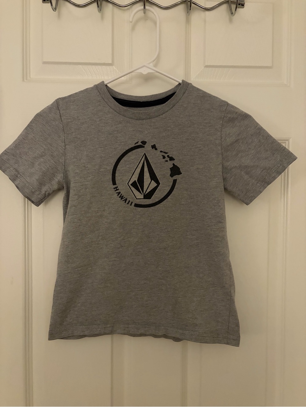 Volcom Grey Tee with Black Hawaii Logo